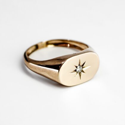 Monty's 9ct Yellow Gold Starburst Diamond Signet Ring - Size P #68360