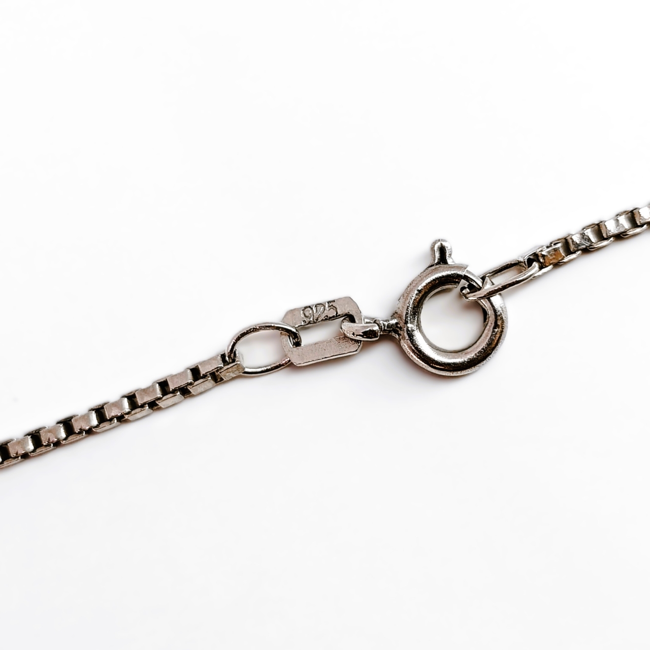 Sterling Silver Box Chain Necklace 50cm 1.5mm #68919 Sterling Silver Box Chain Necklace 50cm 1.5mm #68919 - Image 3