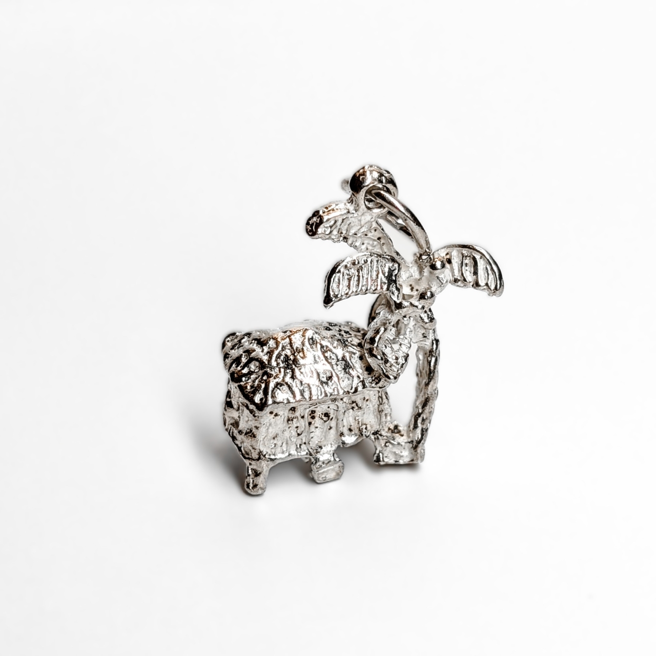 Vintage Sterling Silver 3D Hut & Coconut Tree Island Travel Charm #68914-4