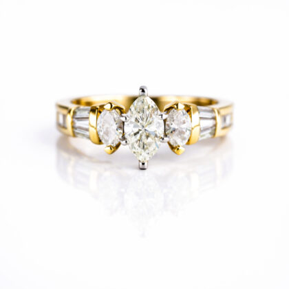 Monty's 14ct Yellow Gold Diamond Ring Size J Valued $11600 #68958