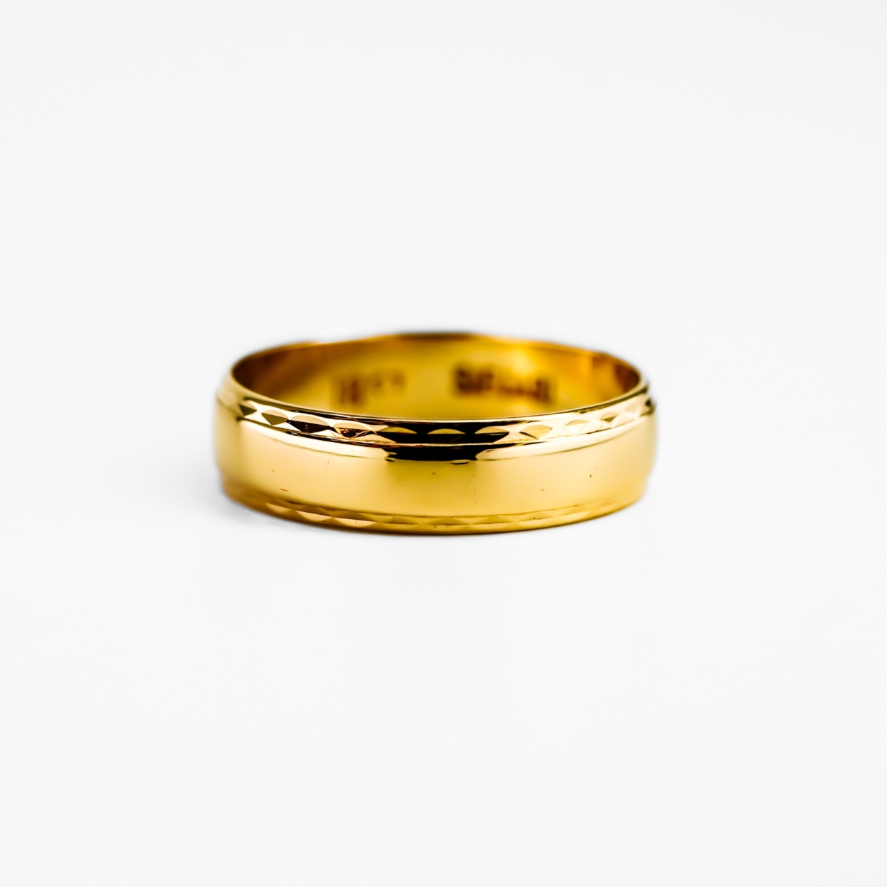 18ct Yellow Gold 5mm wide Ring Band Size O1/2 #69272 18ct Yellow Gold 5mm wide Ring Band Size O1/2 #69272 - Image 5