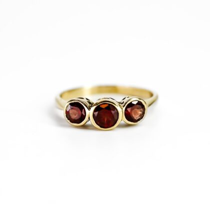 18ct Yellow Gold Garnet Ring #69305