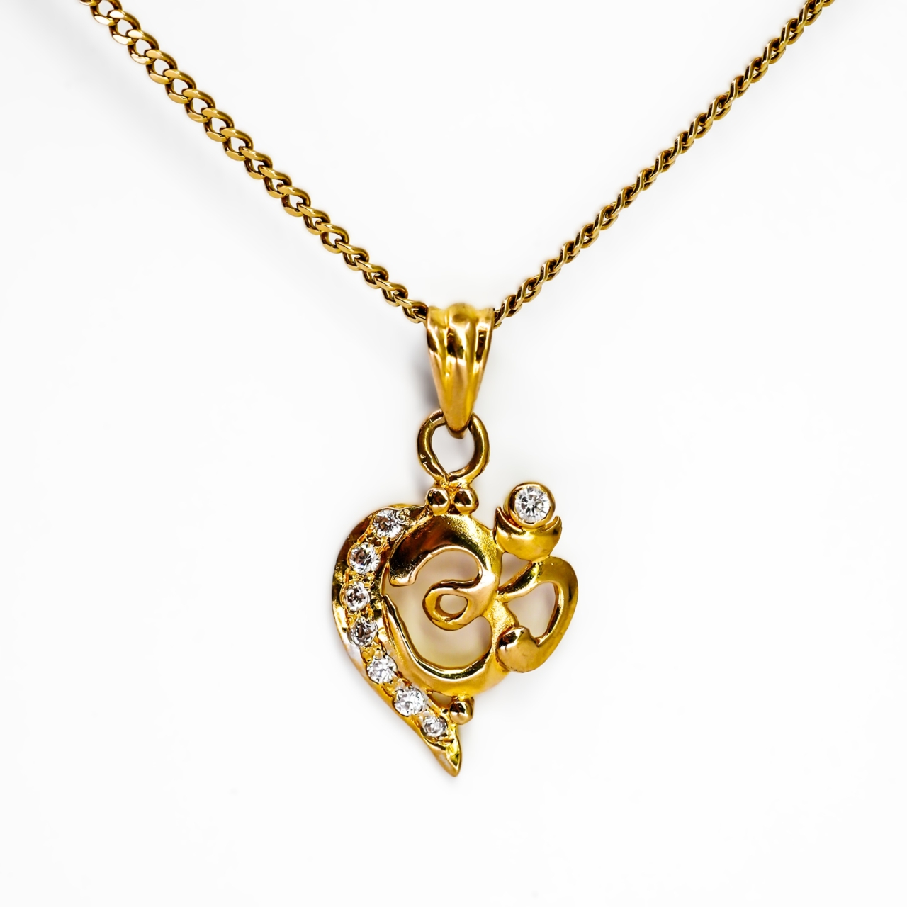 20ct Yellow Gold Om Symbol Pendant #68935 20ct Yellow Gold Om Symbol Pendant #68935 - Image 2
