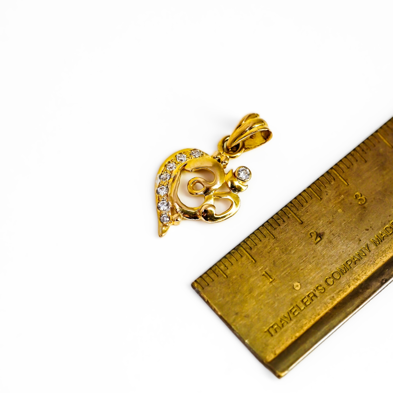 20ct Yellow Gold Om Symbol Pendant #68935 20ct Yellow Gold Om Symbol Pendant #68935 - Image 7