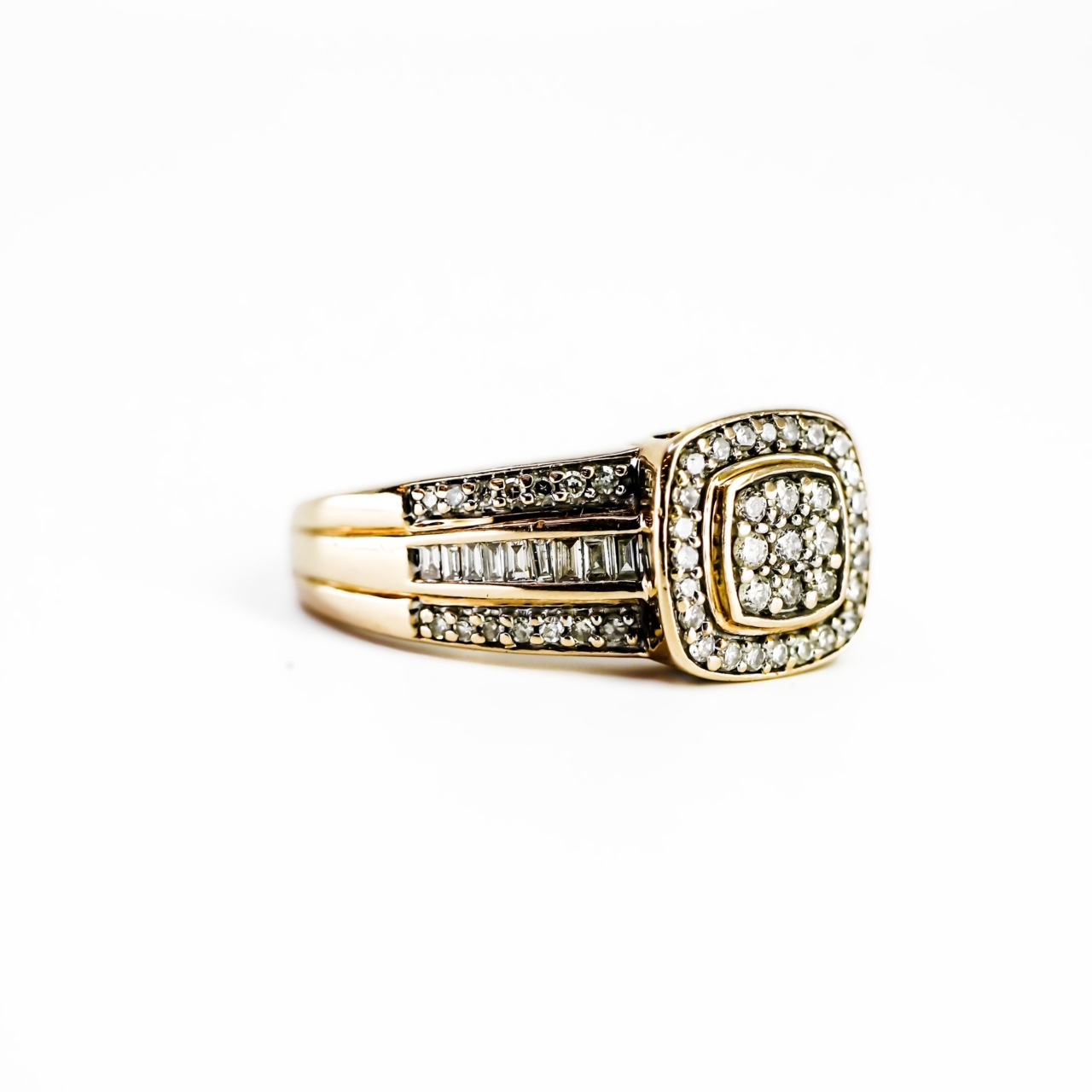 9ct Yellow Gold Diamond Cluster Ring Size N1/2 #69025 9ct Yellow Gold Diamond Cluster Ring Size N1/2 #69025 - Image 3