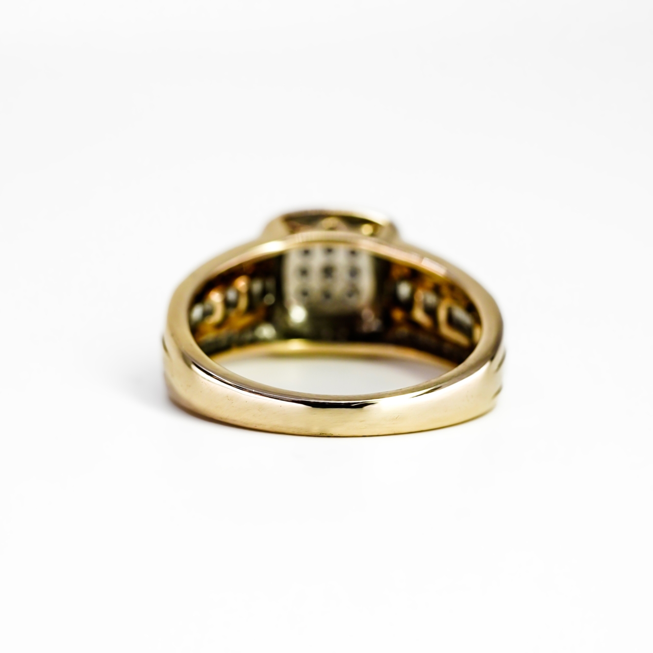 9ct Yellow Gold Diamond Cluster Ring Size N1/2 #69025 9ct Yellow Gold Diamond Cluster Ring Size N1/2 #69025 - Image 9