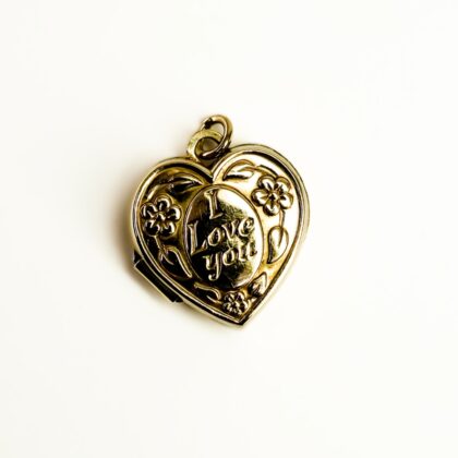 Vintage 9ct Yellow Gold “I Love You” Heart Locket Pendant #69346