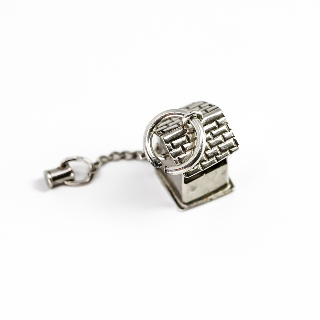 Vintage Sterling Silver 3D Well House & Bucket Charm #68620-6 Vintage Sterling Silver 3D Well House & Bucket Charm #68620-6 - Image 3