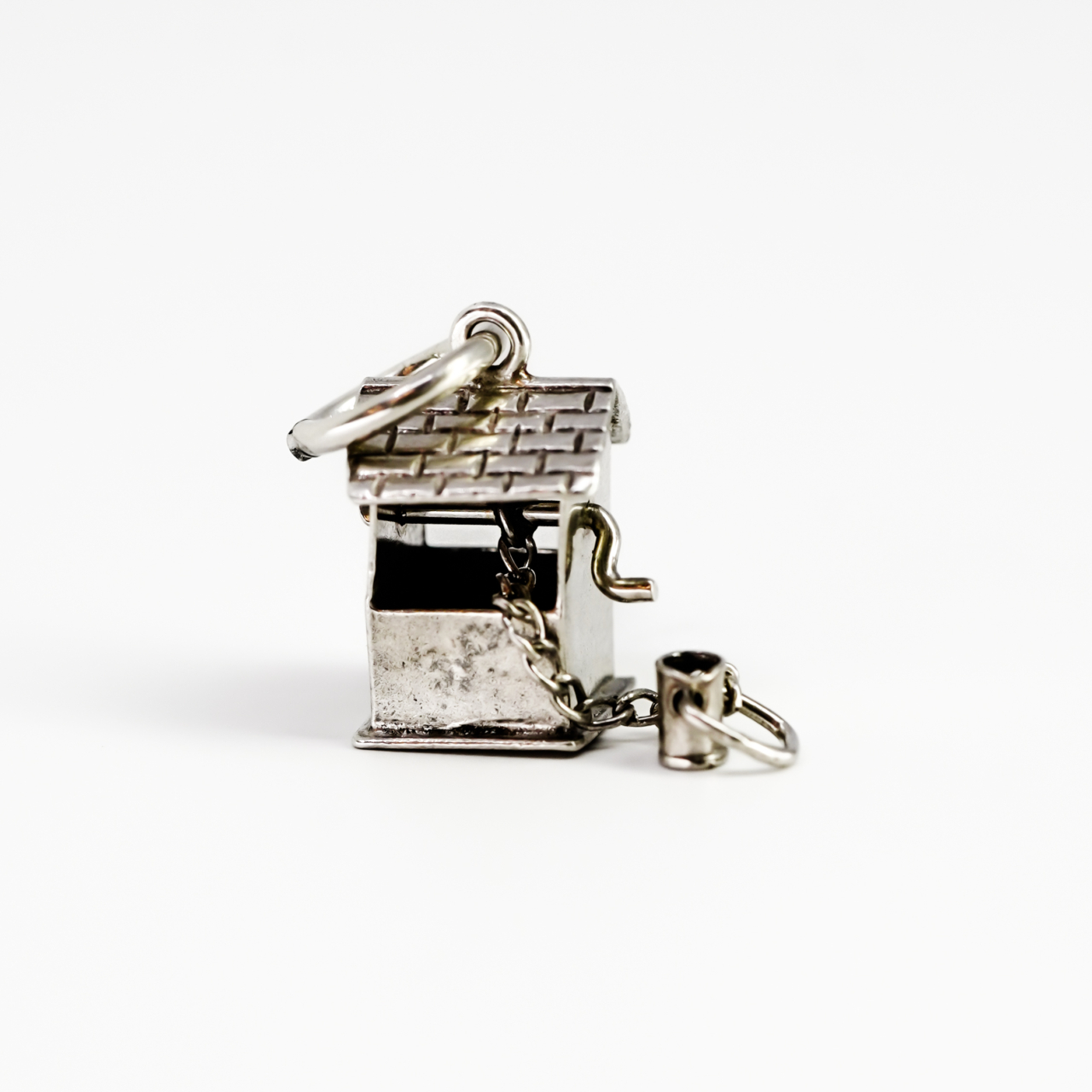 Vintage Sterling Silver 3D Well House & Bucket Charm #68620-6 Vintage Sterling Silver 3D Well House & Bucket Charm #68620-6