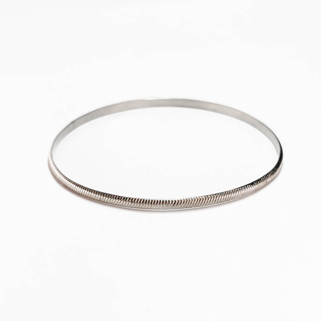 Vintage Sterling Silver Slim Bangle 2.8mm #69215