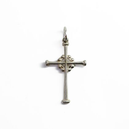 Monty's Vintage Sterling Silver Cross Pendant 26.5mm #69457