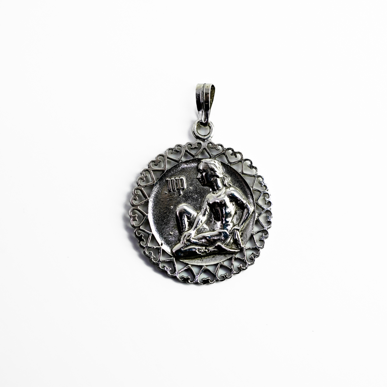 Vintage Silver Virgo Zodiac Pendant 23.5mm Round Hallmarked SILVER #1074-15