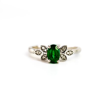 18ct White Gold Emerald and Diamond Ring Size P RRP $1350 #69986