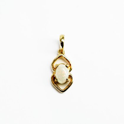 18ct Yellow Gold Opal Pendant 19x7mm #68112