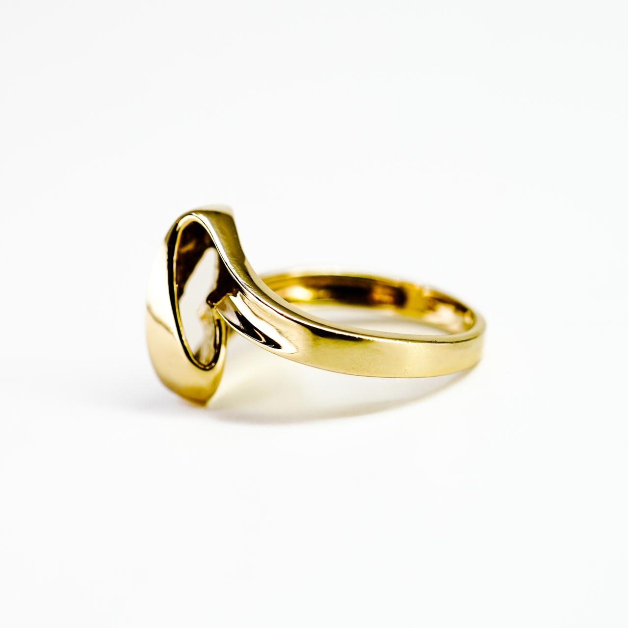 9ct yellow Gold Twist Ring Size N #69891 9ct yellow Gold Twist Ring Size N #69891 - Image 5
