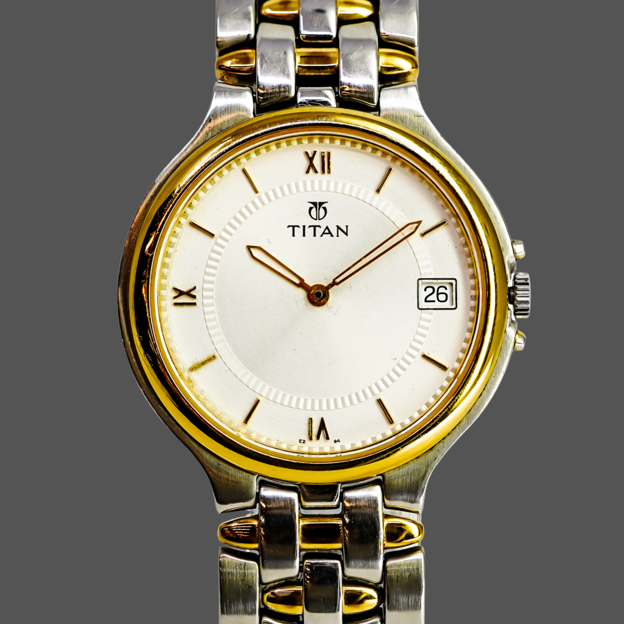 Titan 580BDA Two-Tone Quartz 35mm Slim Watch Sapphire Crystal #69707