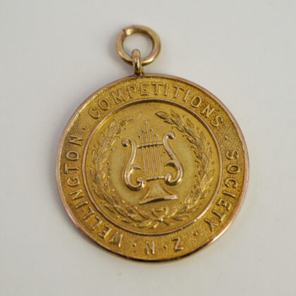 Vintage 9ct Gold Wellington Competitions Dancing Medal 1937 Bobbie Scott #43114
