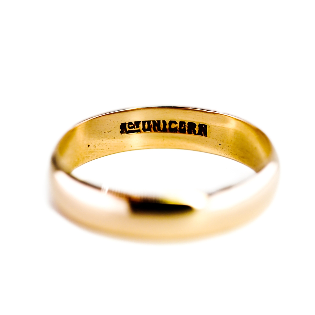 Vintage 9ct Yellow Gold 4.8mm Ring Band Size V1/2 #69449 Vintage 9ct Yellow Gold 4.8mm Ring Band Size V1/2 #69449 - Image 4