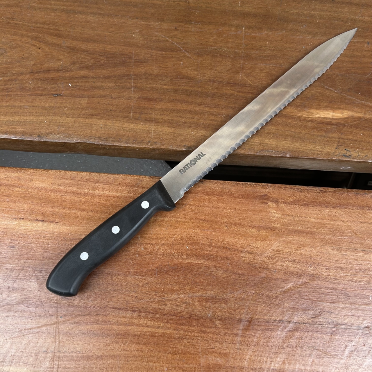 F. Dick Superior 28cm Serrated Slicer Knife 8103428 – German Made – New #68467-5 F. Dick Superior 28cm Serrated Slicer Knife 8103428 – German Made – New #68467-5 - Image 2