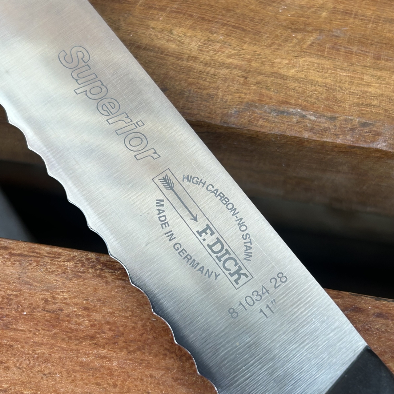 F. Dick Superior 28cm Serrated Slicer Knife 8103428 – German Made – New #68467-5 F. Dick Superior 28cm Serrated Slicer Knife 8103428 – German Made – New #68467-5 - Image 4