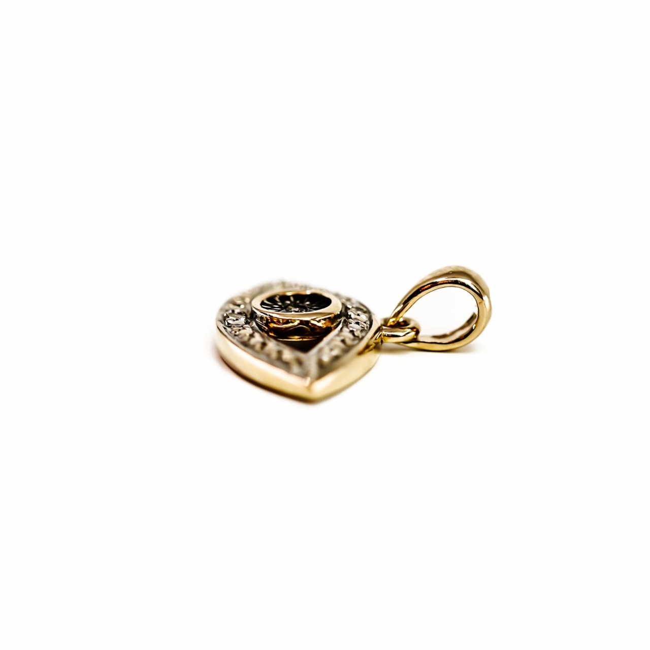 9ct Yellow Gold Diamond Evil Eye Pendant | 18mm | 1g | Hallmarked 9ct #70247 9ct Yellow Gold Diamond Evil Eye Pendant | 18mm | 1g | Hallmarked 9ct #70247 - Image 8