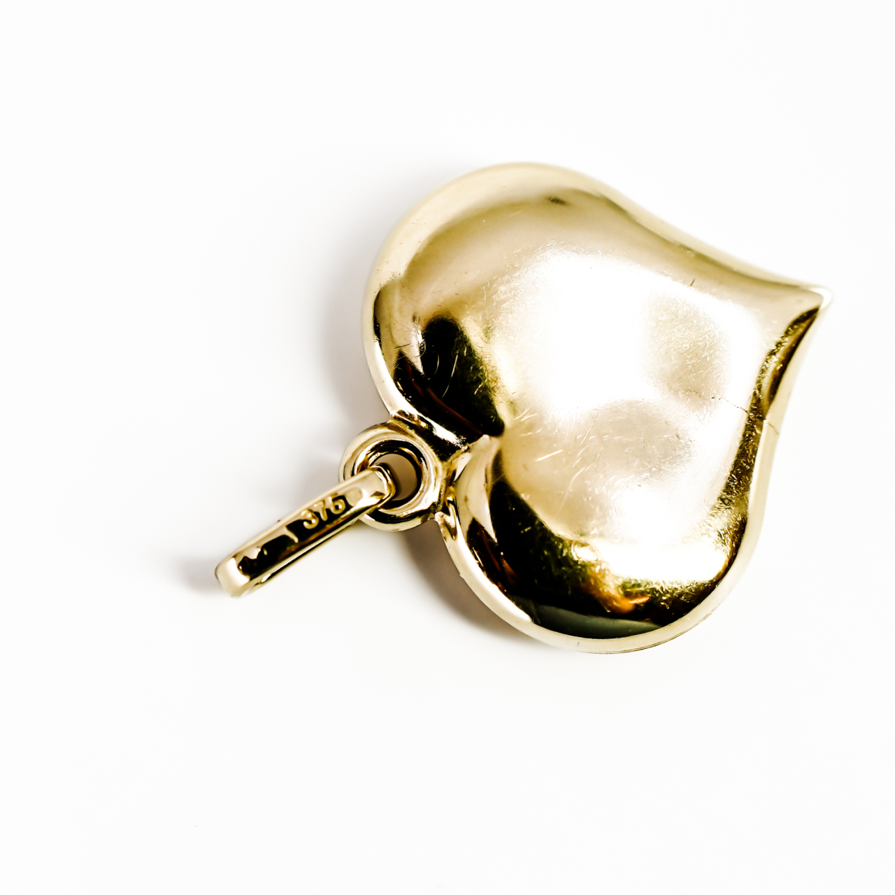 9ct Yellow Gold Two-Tone Cherub Heart Pendant | 16mm | 0.8g #70246 9ct Yellow Gold Two-Tone Cherub Heart Pendant | 16mm | 0.8g #70246 - Image 7