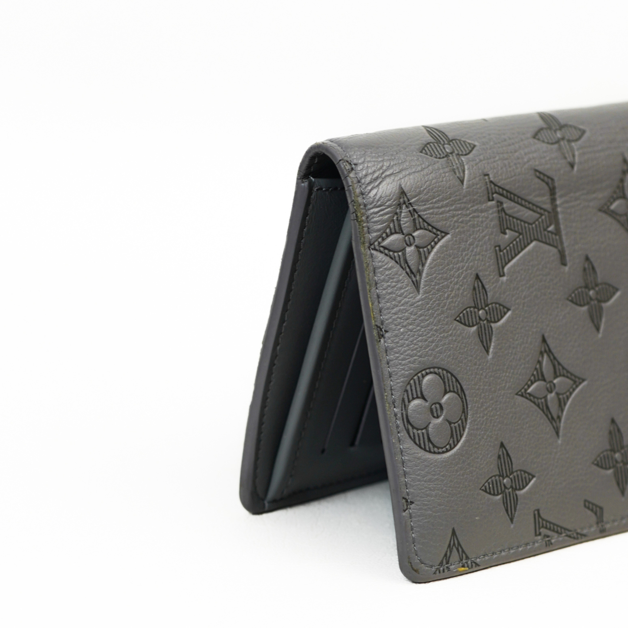 Louis Vuitton Portefeuille Brazza Long Wallet | Monogram Shadow | Grey #70415 Louis Vuitton Portefeuille Brazza Long Wallet | Monogram Shadow | Grey #70415 - Image 11