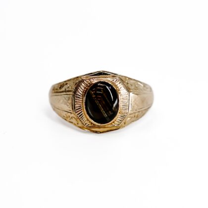 Monty's 14ct Yellow Gold Star Sapphire Signet Ring Size W #70745