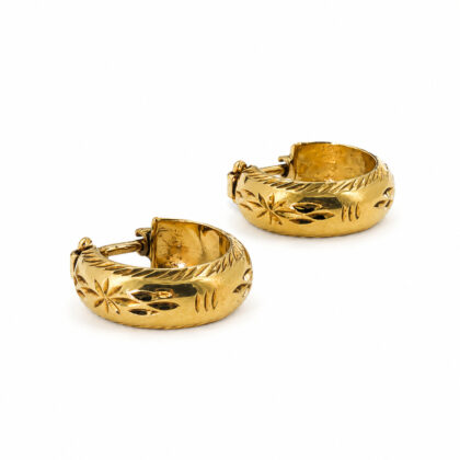 18ct Yellow Gold Diamond-Cut Hoop Earrings | 13mm | 4.5mm Wide #70640