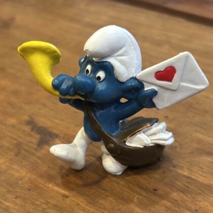 Vintage Mailman Smurf PVC Figure | Peyo Schleich 1978 #70581-3