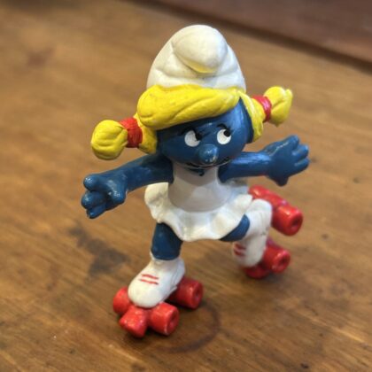 Vintage Roller Skating Smurfette PVC Figure | Peyo Schleich 1980 #70581-4