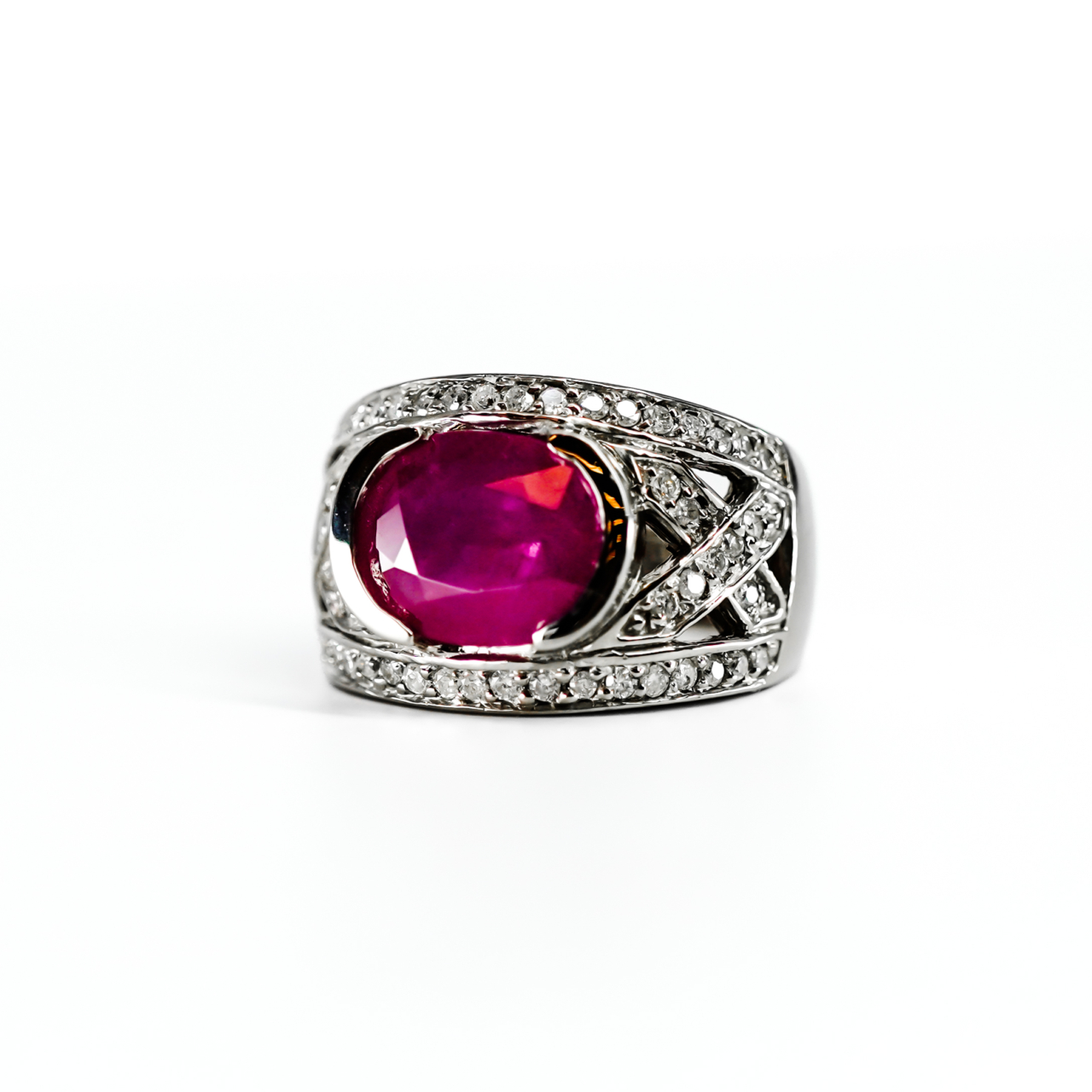 14ct Ruby & Diamond White Gold Ring | 10.9g | Statement Cocktail | Size M #70778 14ct Ruby & Diamond White Gold Ring | 10.9g | Statement Cocktail | Size M #70778 - Image 4