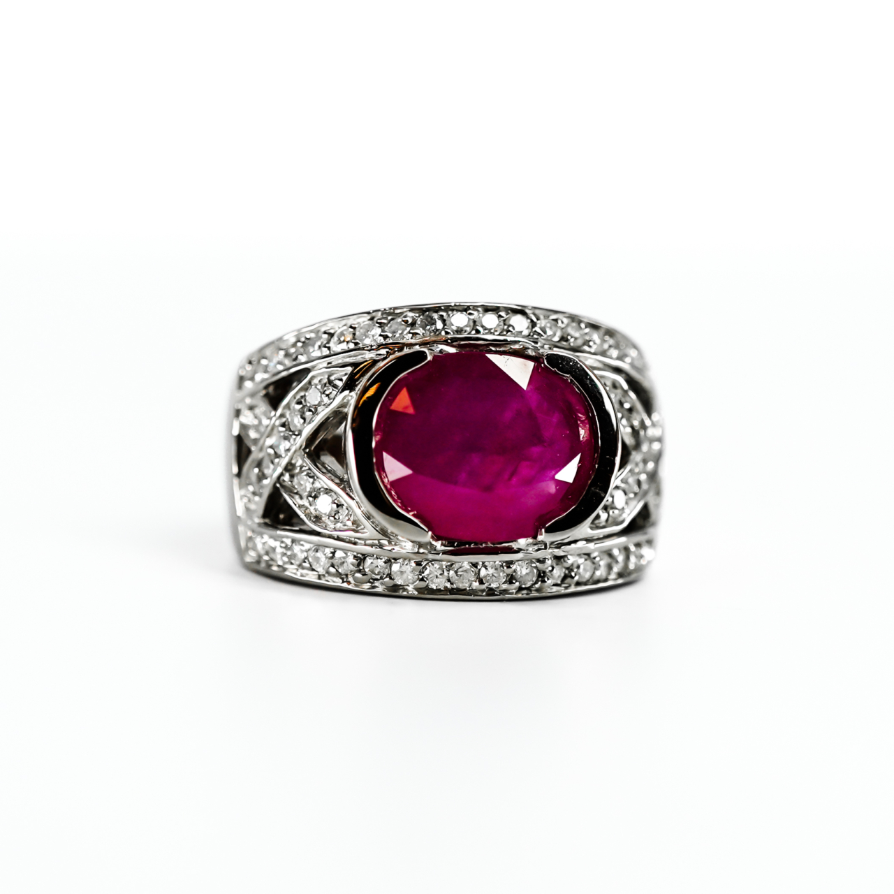 14ct Ruby & Diamond White Gold Ring | 10.9g | Statement Cocktail | Size M #70778 14ct Ruby & Diamond White Gold Ring | 10.9g | Statement Cocktail | Size M #70778 - Image 5