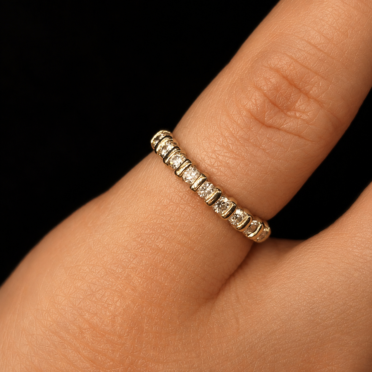 18ct White Gold Diamond Eternity Ring Band Size I1/2 #71249 18ct White Gold Diamond Eternity Ring Band Size I1/2 #71249 - Image 2