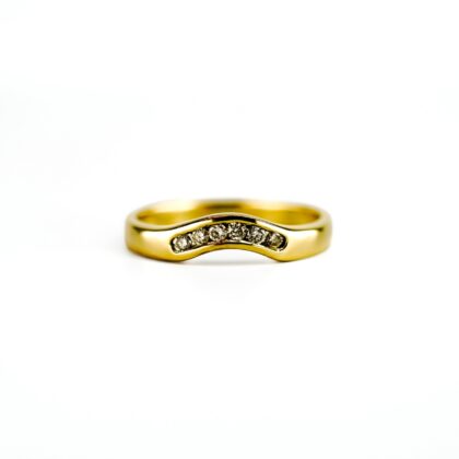 Monty's 18ct Yellow Gold 3.5mm wide Diamond Curved Ring Band Size P1/2 #71323