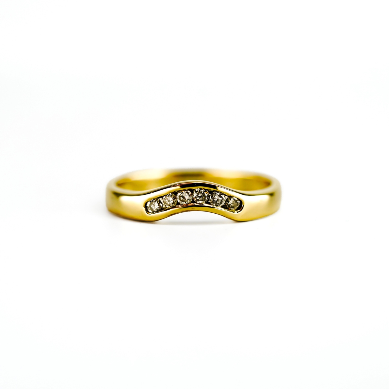 18ct Yellow Gold 3.5mm wide Diamond Curved Ring Band Size P1/2 #71323 18ct Yellow Gold 3.5mm wide Diamond Curved Ring Band Size P1/2 #71323
