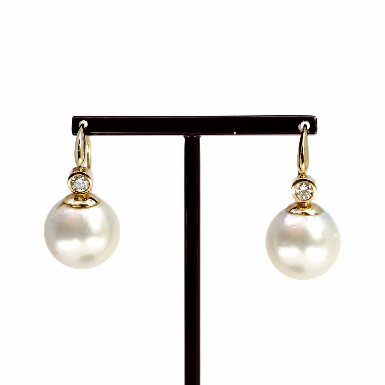9ct Yellow Gold Pearl & Diamond Drop Earrings | 13g | 15.5mm Pearls #70783 9ct Yellow Gold Pearl & Diamond Drop Earrings | 13g | 15.5mm Pearls #70783