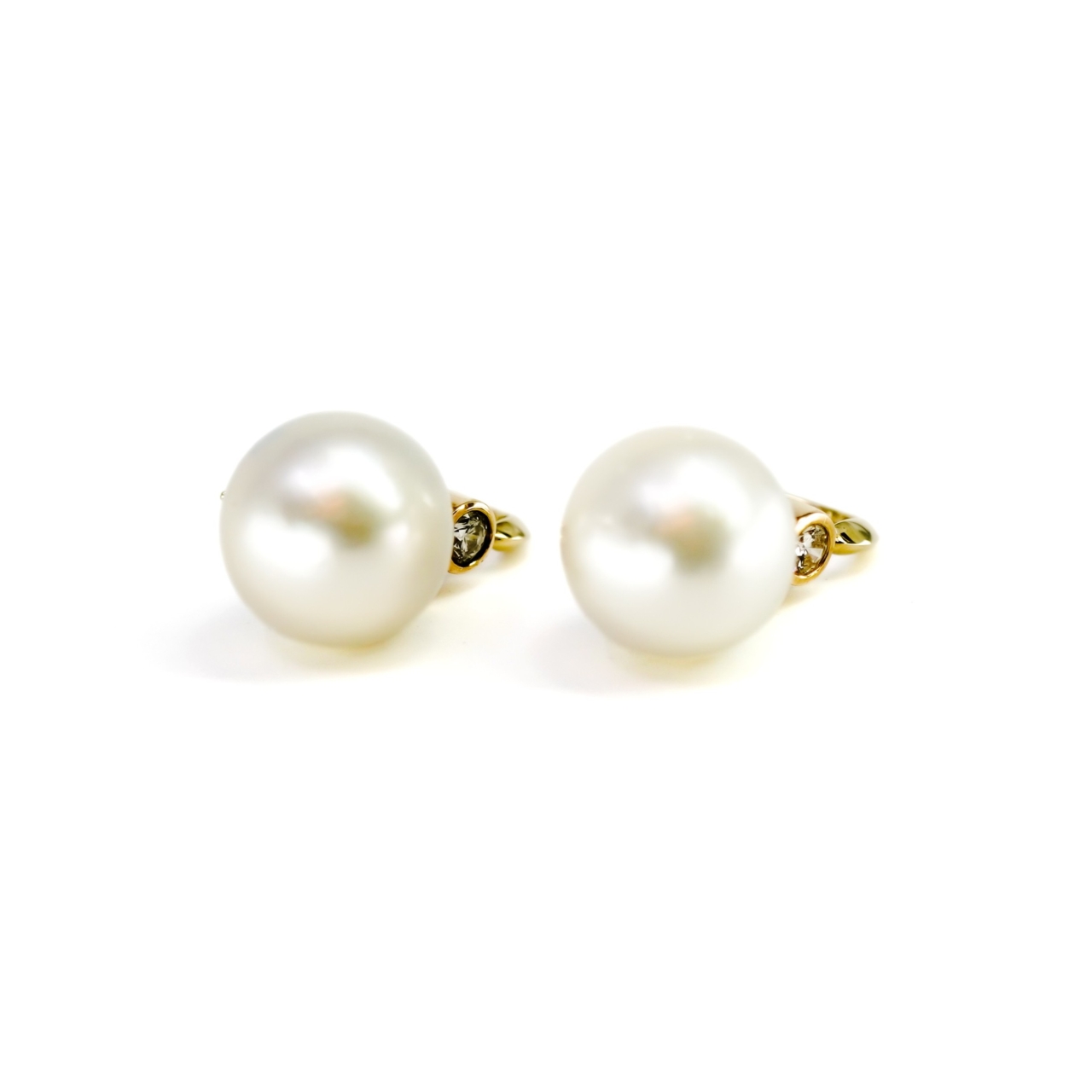 9ct Yellow Gold Pearl & Diamond Drop Earrings | 13g | 15.5mm Pearls #70783 9ct Yellow Gold Pearl & Diamond Drop Earrings | 13g | 15.5mm Pearls #70783 - Image 4