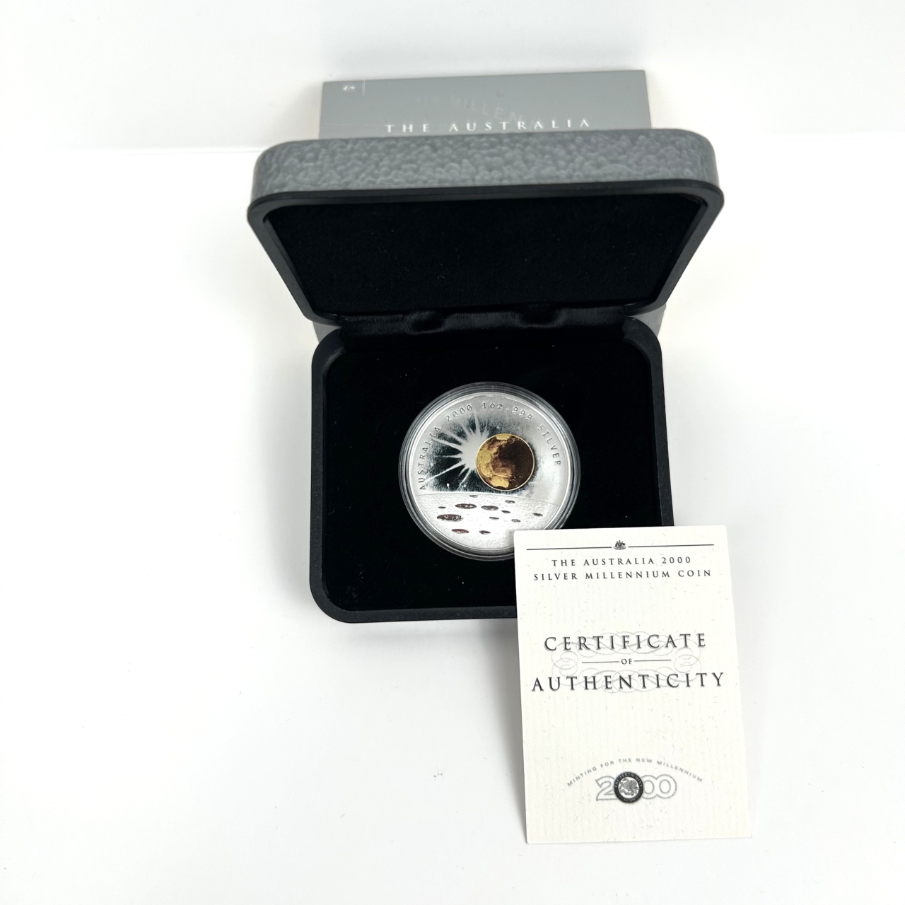Perth Mint 2000 Millennium 1oz .999 Silver Proof Coin | Case + COA #71671 Perth Mint 2000 Millennium 1oz .999 Silver Proof Coin | Case + COA #71671 - Image 3