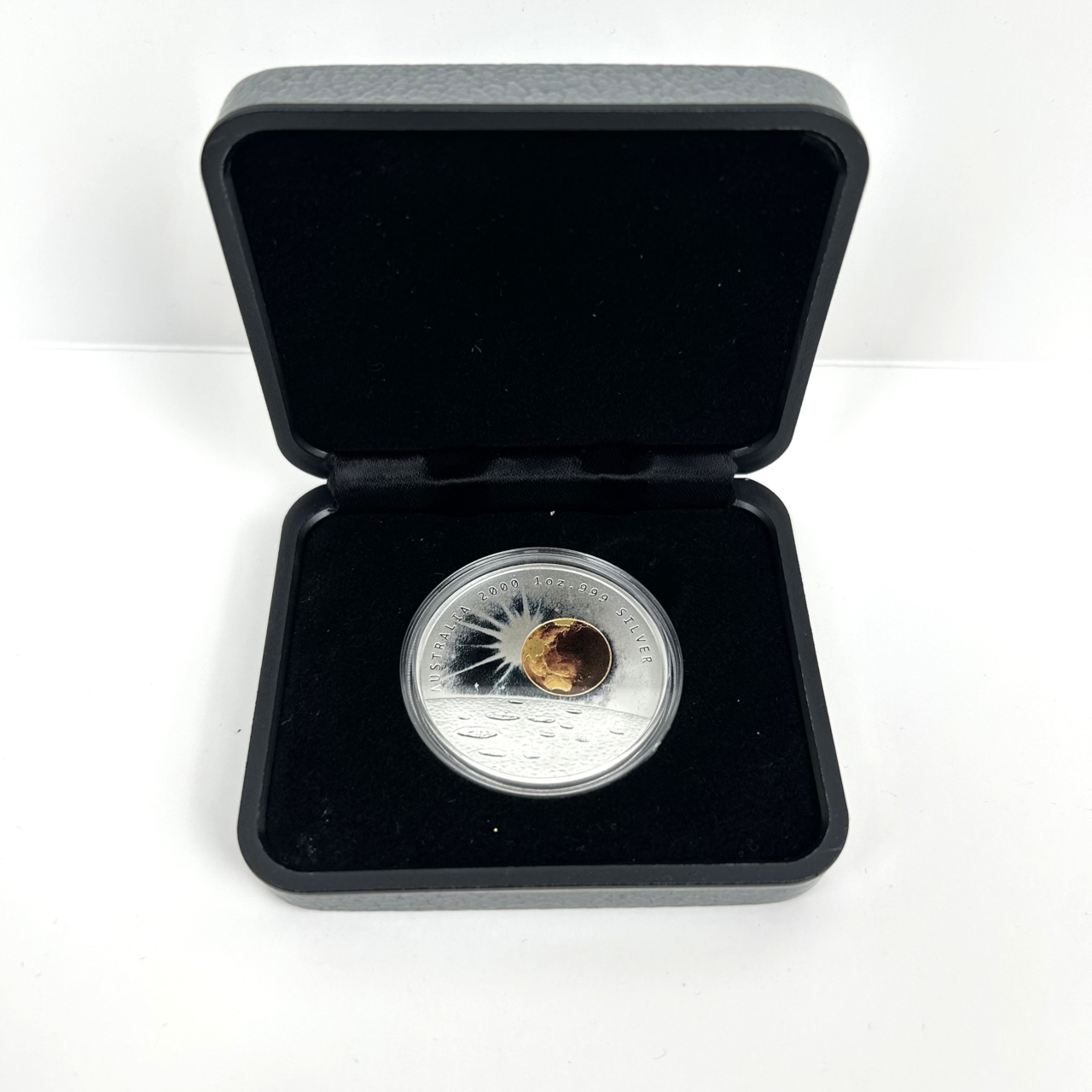 Perth Mint 2000 Millennium 1oz .999 Silver Proof Coin | Case + COA #71671 Perth Mint 2000 Millennium 1oz .999 Silver Proof Coin | Case + COA #71671