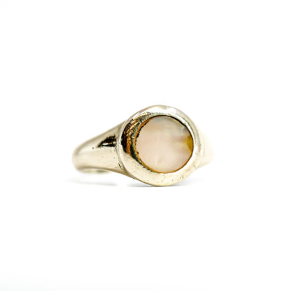 Monty's Sterling Silver Mother of Pearl Ring Size O #71265