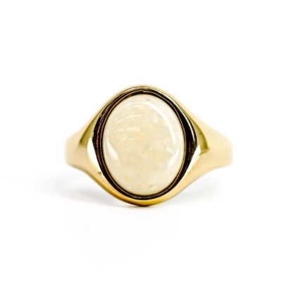 Monty's Vintage 9ct Yellow Gold Opal Signet Ring | London c.1958 | Size Q 1/2 | 4.8g #69255