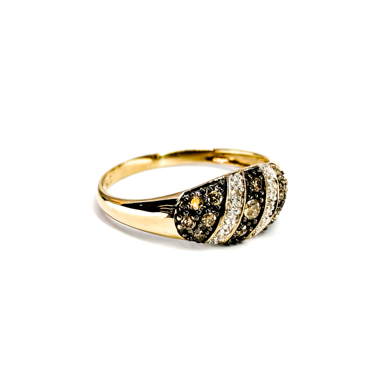 9ct Yellow Gold Natural Diamond Ring | Size P | 1.9g #71793 9ct Yellow Gold Natural Diamond Ring | Size P | 1.9g #71793 - Image 7
