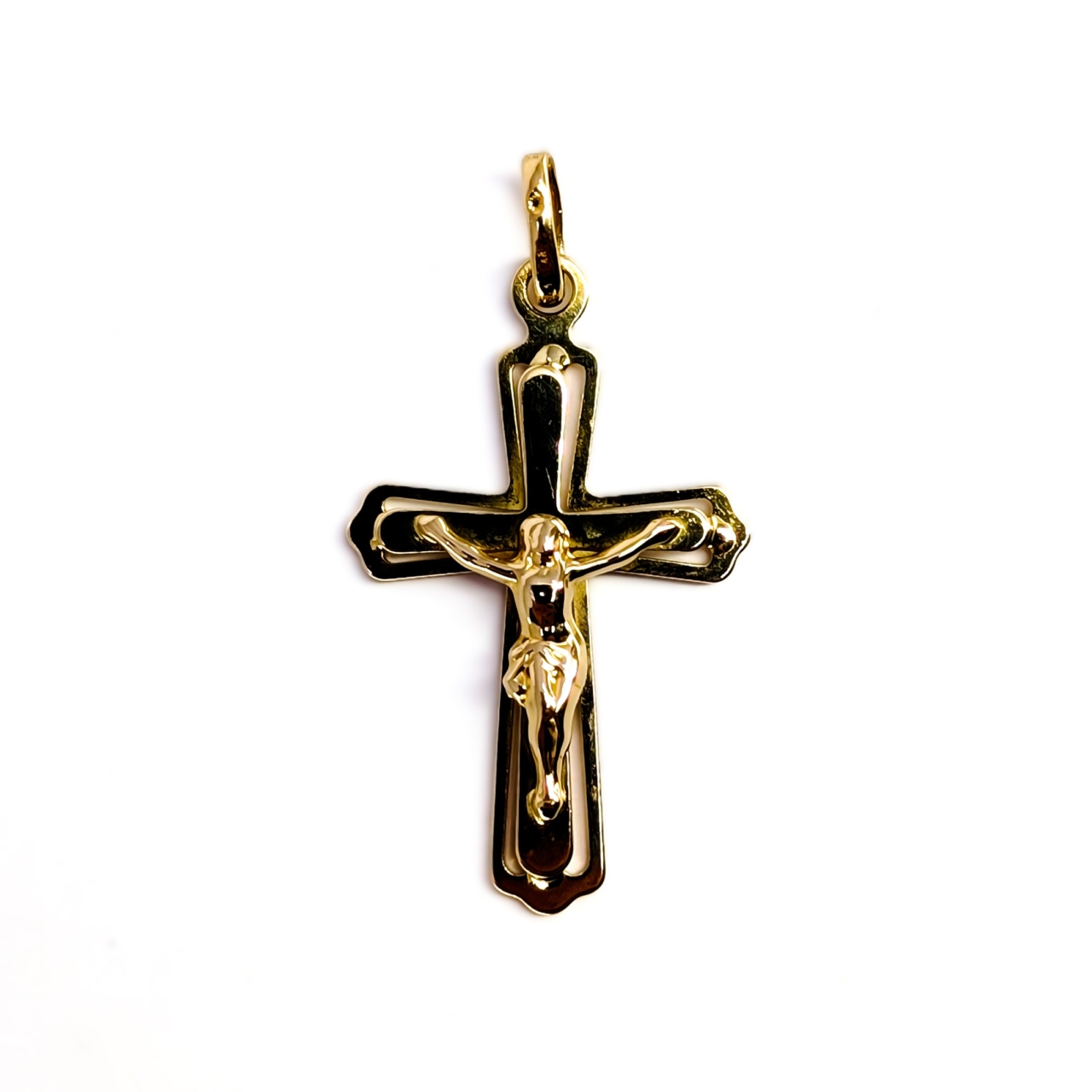 18ct Yellow Gold Cross / Crucifix Pendant | 1.8g | 29 x 17.5mm #71463 18ct Yellow Gold Cross / Crucifix Pendant | 1.8g | 29 x 17.5mm #71463