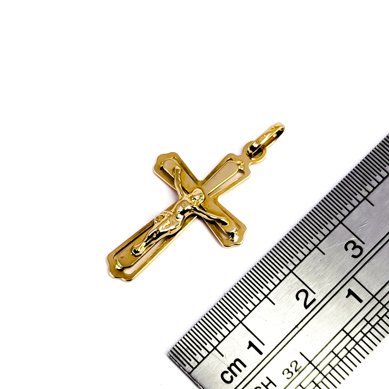 18ct Yellow Gold Cross / Crucifix Pendant | 1.8g | 29 x 17.5mm #71463 18ct Yellow Gold Cross / Crucifix Pendant | 1.8g | 29 x 17.5mm #71463 - Image 5