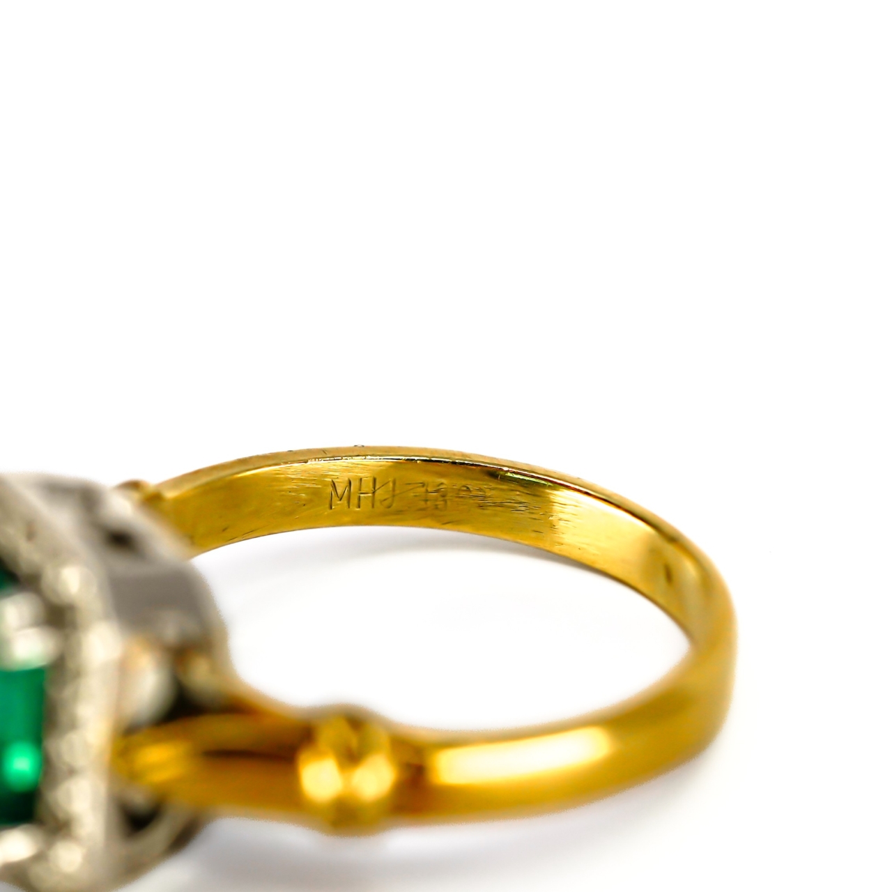 18ct Yellow Gold Synthetic Emerald and Diamond Ring Size P #71826 18ct Yellow Gold Synthetic Emerald and Diamond Ring Size P #71826 - Image 9
