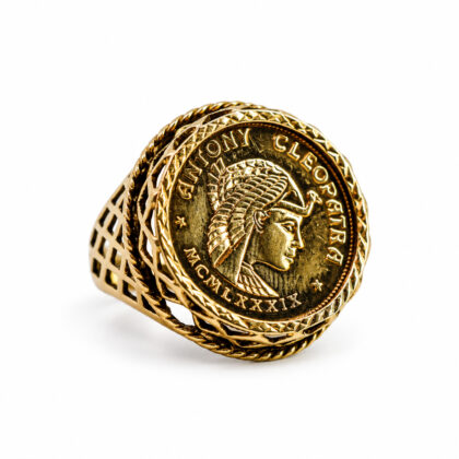 Monty's 9ct Yellow Gold Cleopatra & Marc Antony Coin Style Ring | 5.7g | Size M #72099