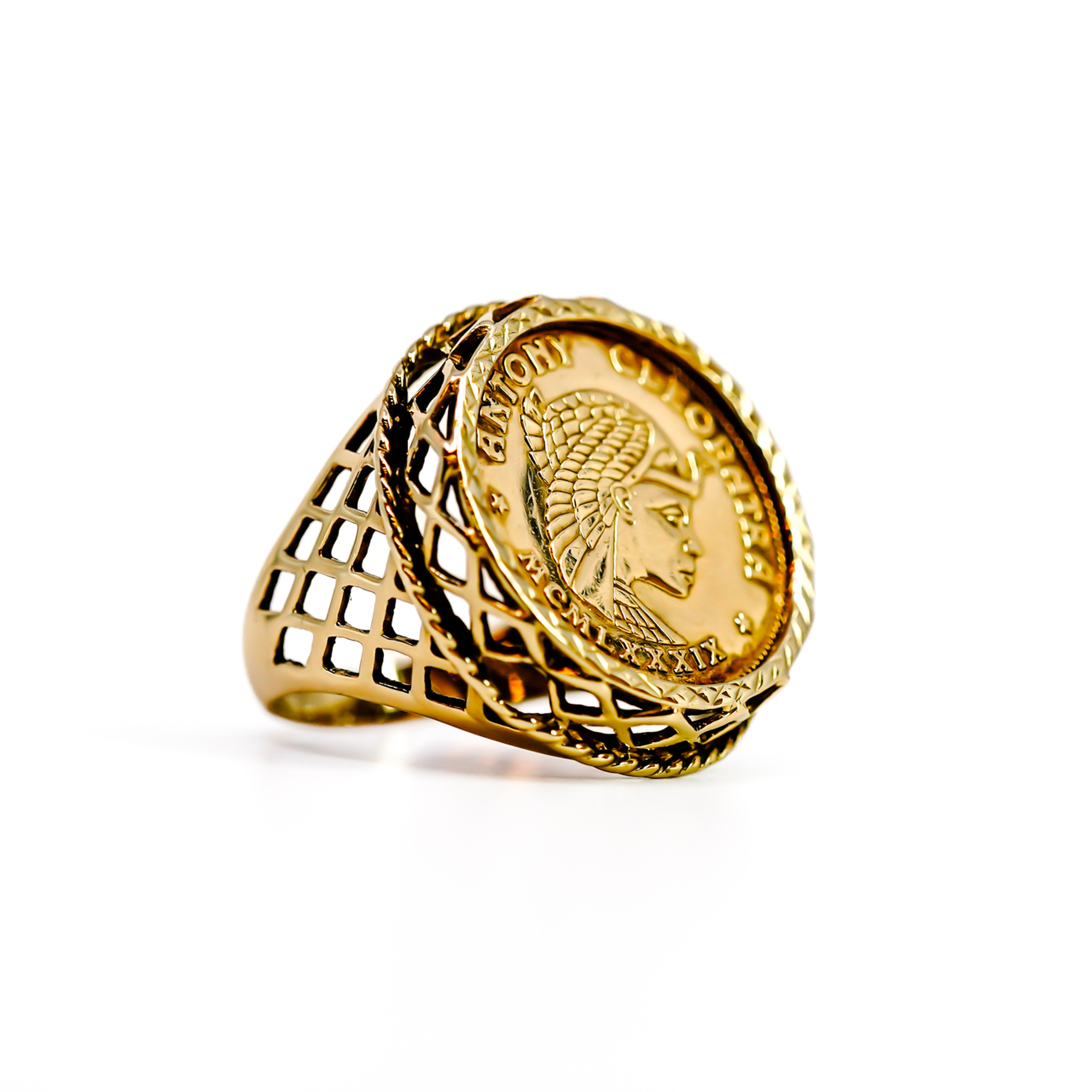 9ct Yellow Gold Cleopatra & Marc Antony Coin Style Ring | 5.7g | Size M #72099 9ct Yellow Gold Cleopatra & Marc Antony Coin Style Ring | 5.7g | Size M #72099 - Image 3