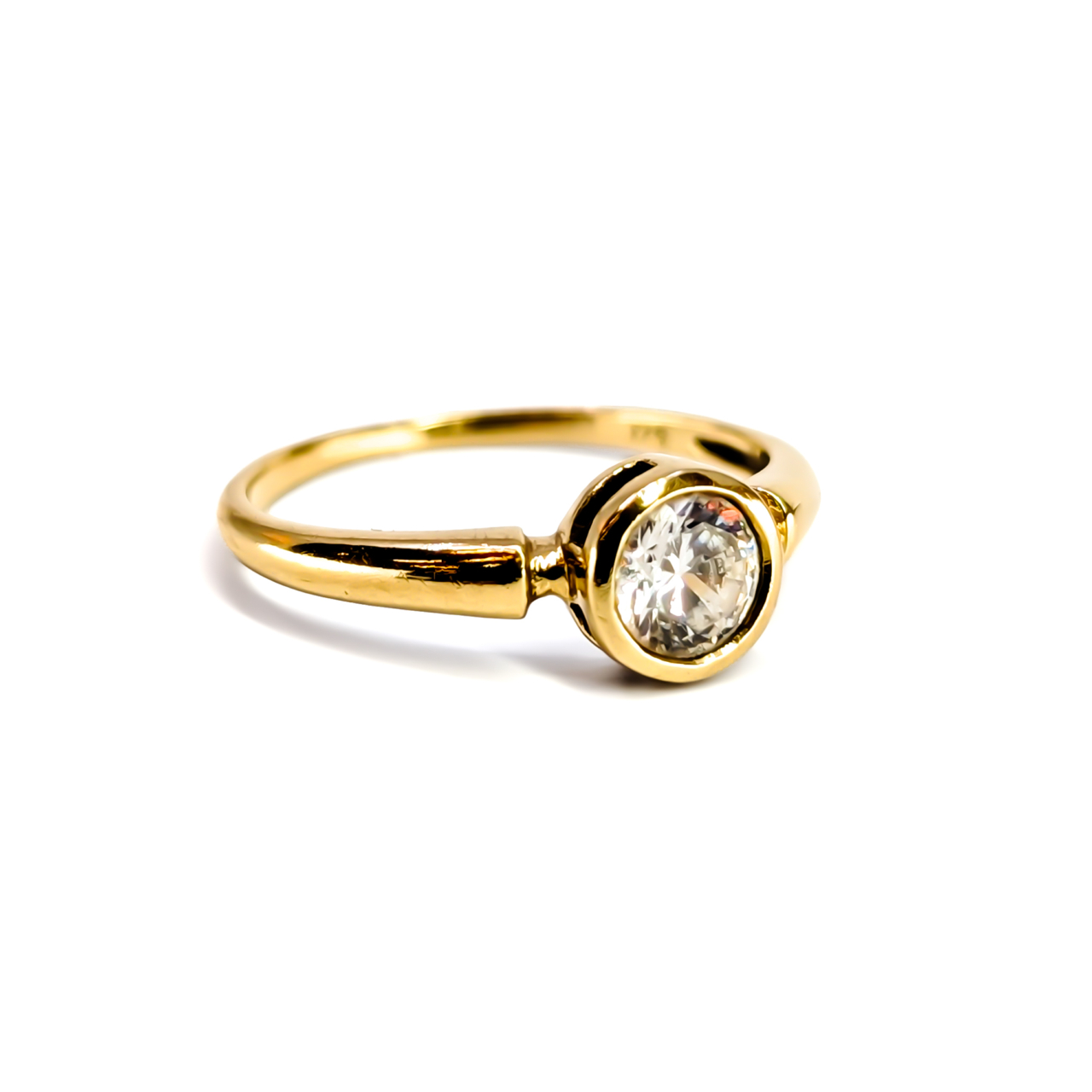 9ct Yellow Gold Cubic Zirconia Ring | Size N | 1.5g #71648 9ct Yellow Gold Cubic Zirconia Ring | Size N | 1.5g #71648 - Image 4