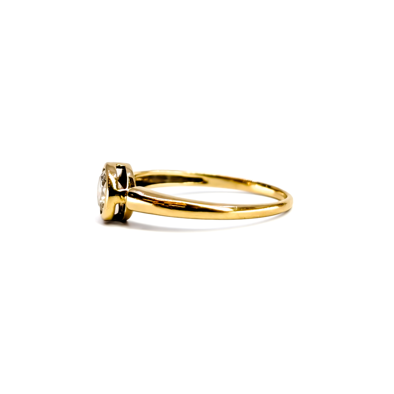 9ct Yellow Gold Cubic Zirconia Ring | Size N | 1.5g #71648 9ct Yellow Gold Cubic Zirconia Ring | Size N | 1.5g #71648 - Image 7